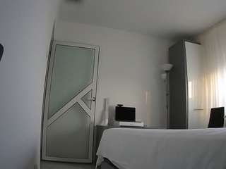 voyeurcam charmhellen kitchen